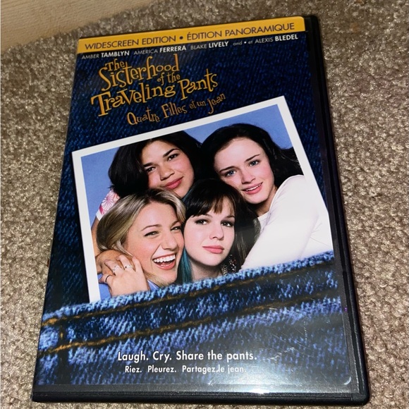 Set of 2 DVDs. Aquamarine and Sisterhood of the Traveling Pants - Picture 3 of 4